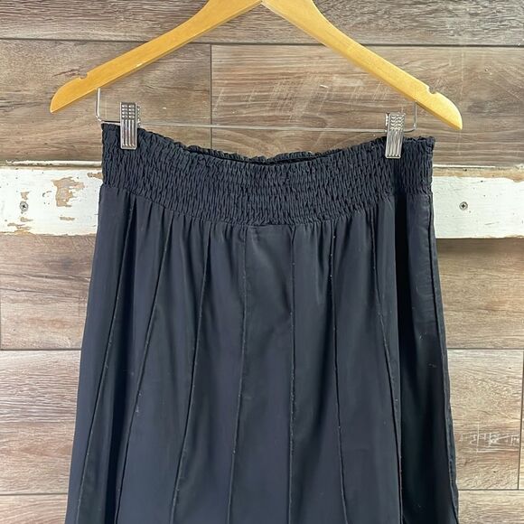 GRACE ELEMENTS Ladies Black Elastic Waist Pleated Ruffled Hemline Skirt SZ Med - Picture 5 of 8